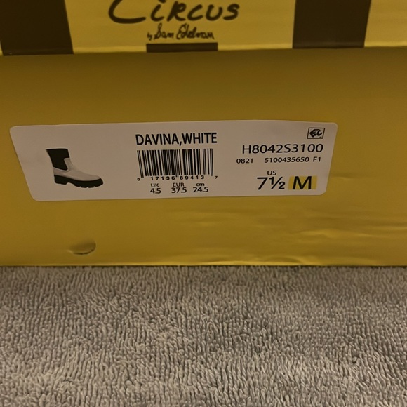 Circus by Sam Edelman new boots - Picture 3 of 3